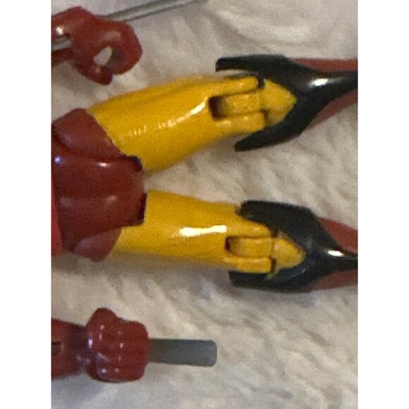 Mix Lot of 8 Marvel Plastic Collectible Toys Spiderman Hulk 1991 Wolverine (READ - Picture 11 of 13